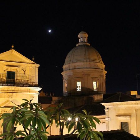 Casa Camelia Villa Noto Exterior photo